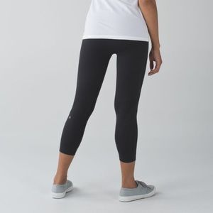 Lululemon Zone In Crop Black